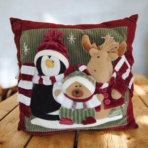 Town And Country Living Holiday Textured Decorative Christmas Throw Pillow 14"